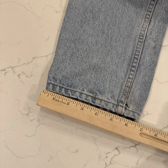 Vintage Levis 550 Jeans Mens 32 x 34 Relaxed Fit 90s Denim Tapered Leg
